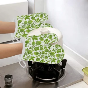 Hop Design Pattern Heat Resistant Oven Mitts Pot Holders Set