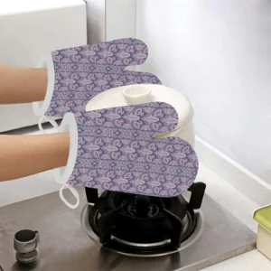 Indian Batik Style Pattern Heat Resistant Oven Mitts Pot Holders Set