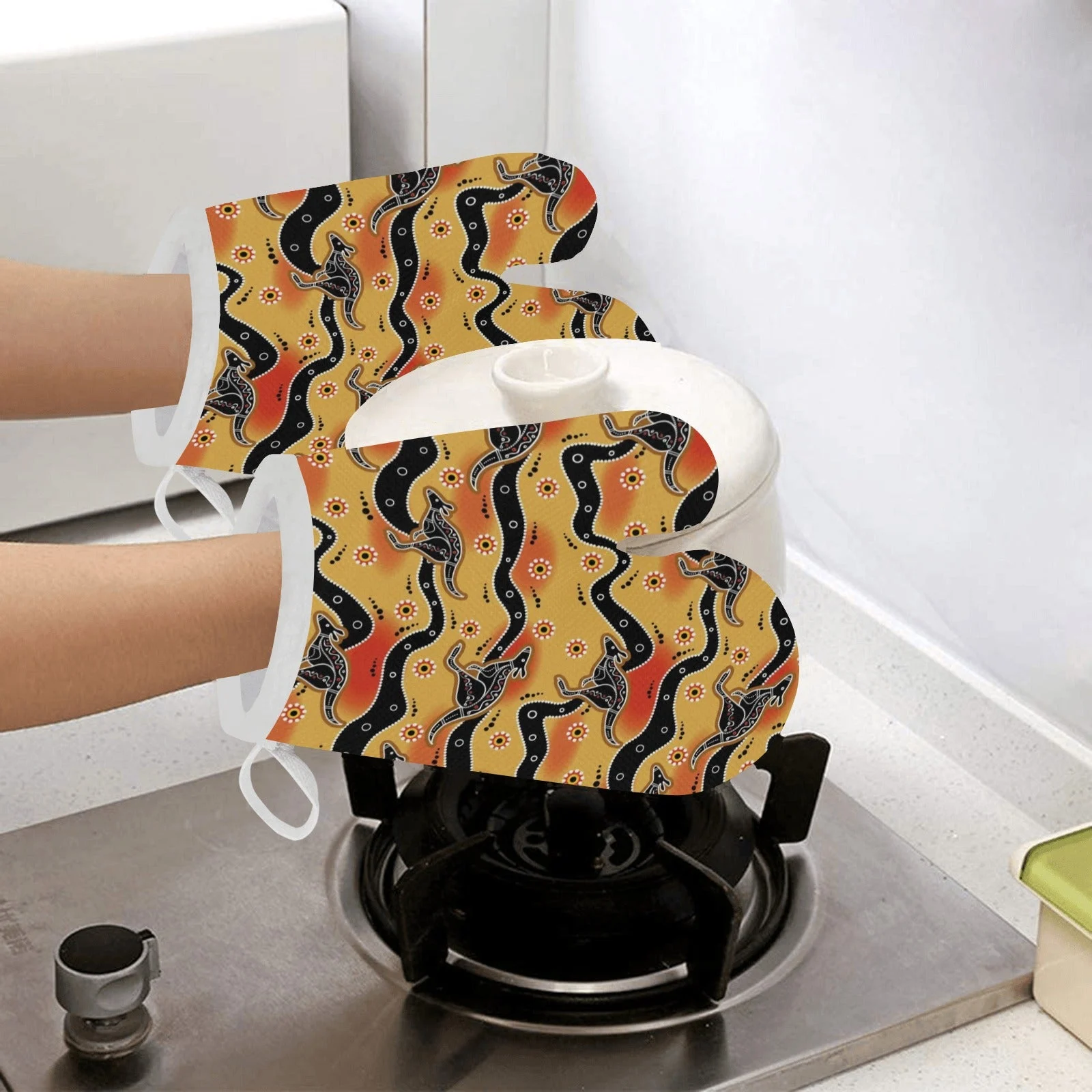Kangaroo Australian Aboriginal Art Pattern Heat Resistant Oven Mitts Pot Holders Set Kangaroo Australian Aboriginal Art Pattern Heat Resistant Oven Mitts Pot Holders Set