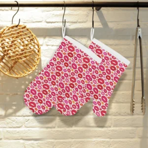 Lips Pattern Print Design 01 Heat Resistant Oven Mitts & Pot Holders Set
