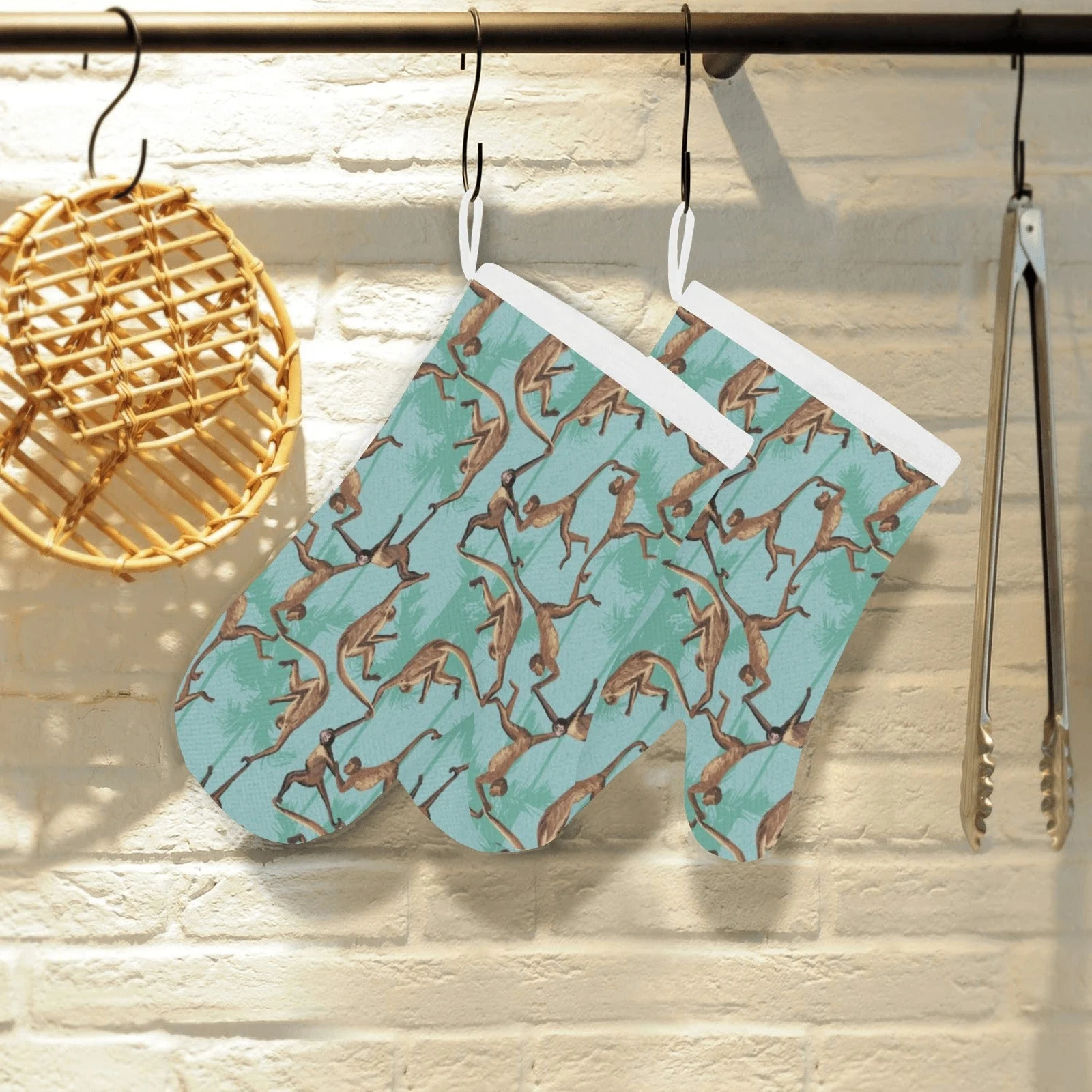 Monkey Palm Tree Background Heat Resistant Oven Mitts Pot Holders Set Monkey Palm Tree Background Heat Resistant Oven Mitts Pot Holders Set