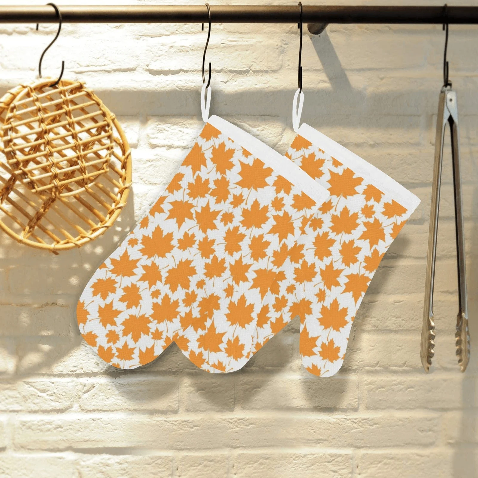 Orange Maple Leaf Pattern Heat Resistant Oven Mitts Pot Holders Set Orange Maple Leaf Pattern Heat Resistant Oven Mitts Pot Holders Set