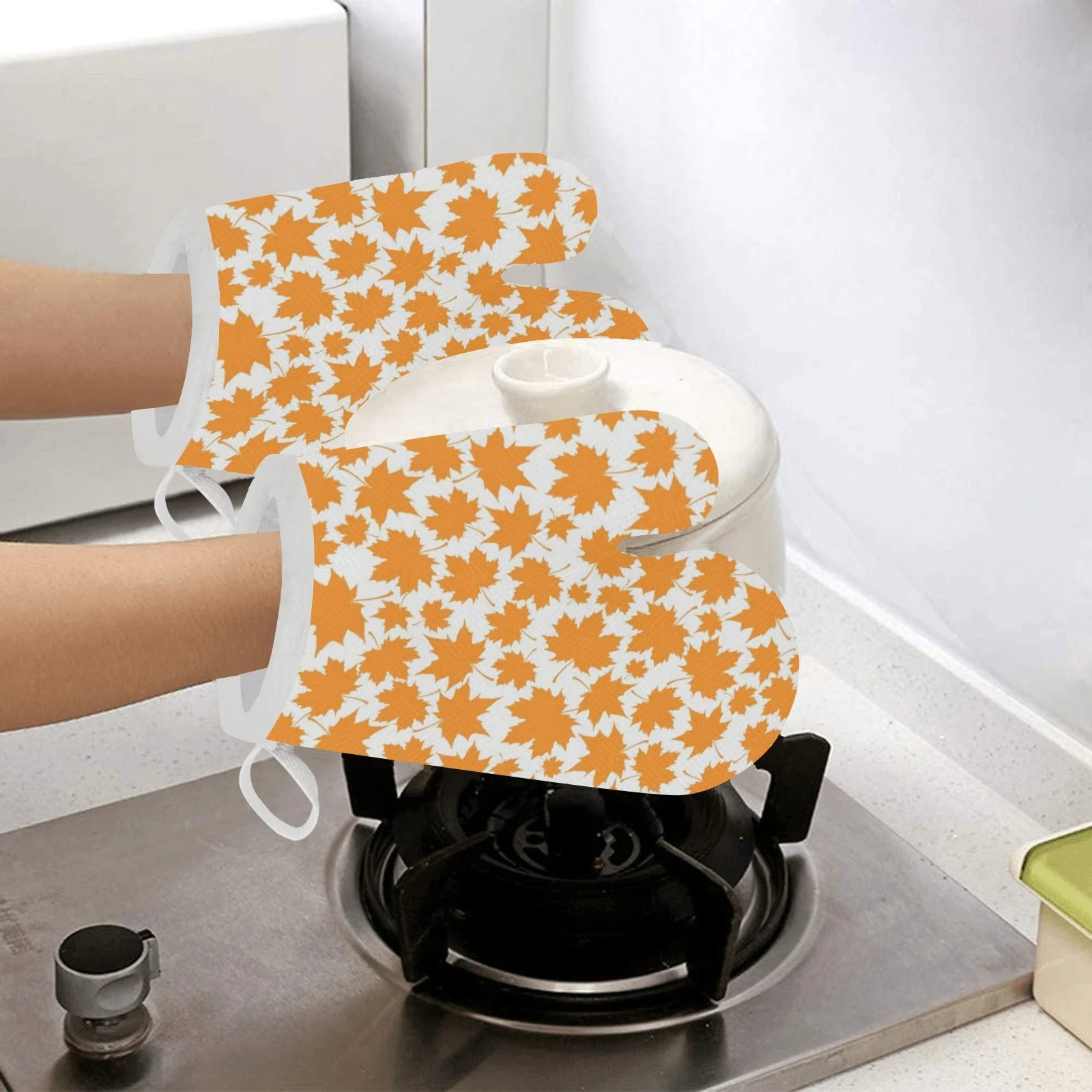 Orange Maple Leaf Pattern Heat Resistant Oven Mitts Pot Holders Set Orange Maple Leaf Pattern Heat Resistant Oven Mitts Pot Holders Set