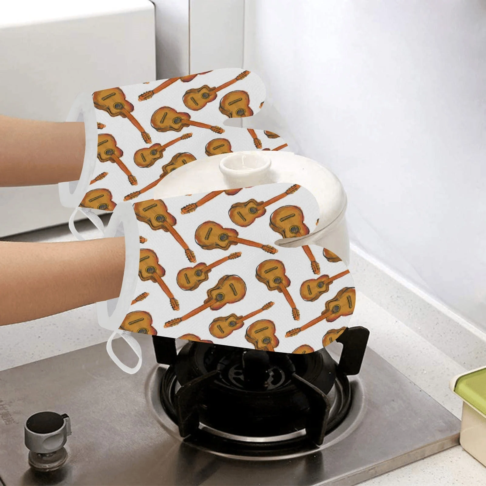 Paint Guitar Pattern Heat Resistant Oven Mitts Pot Holders Set Paint Guitar Pattern Heat Resistant Oven Mitts Pot Holders Set