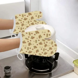 Peanuts Design Pattern Heat Resistant Oven Mitts Pot Holders Set