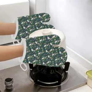 Pelican Pattern Print Design 05 Heat Resistant Oven Mitts & Pot Holders Set