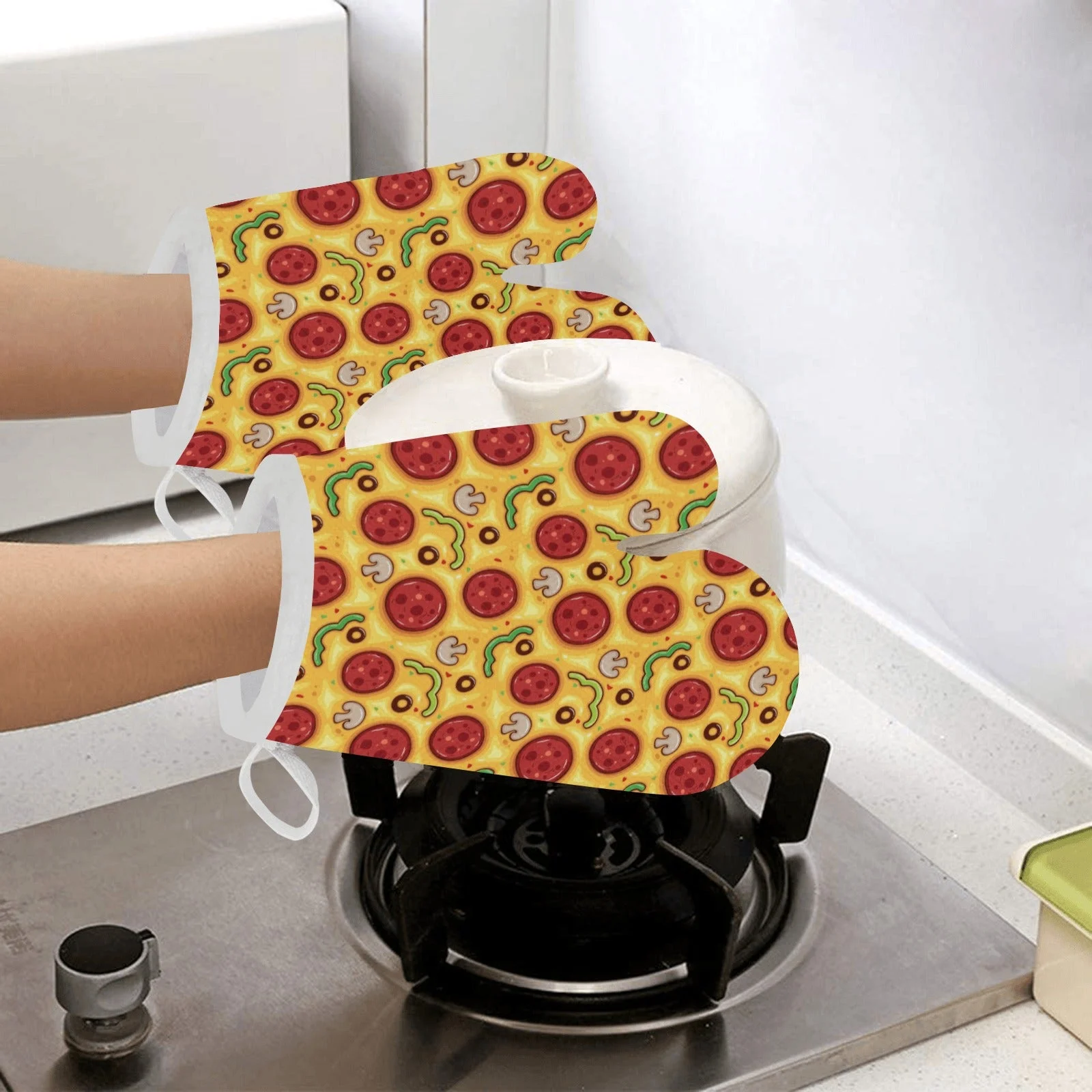 Pizza Texture Pattern Heat Resistant Oven Mitts Pot Holders Set Pizza Texture Pattern Heat Resistant Oven Mitts Pot Holders Set
