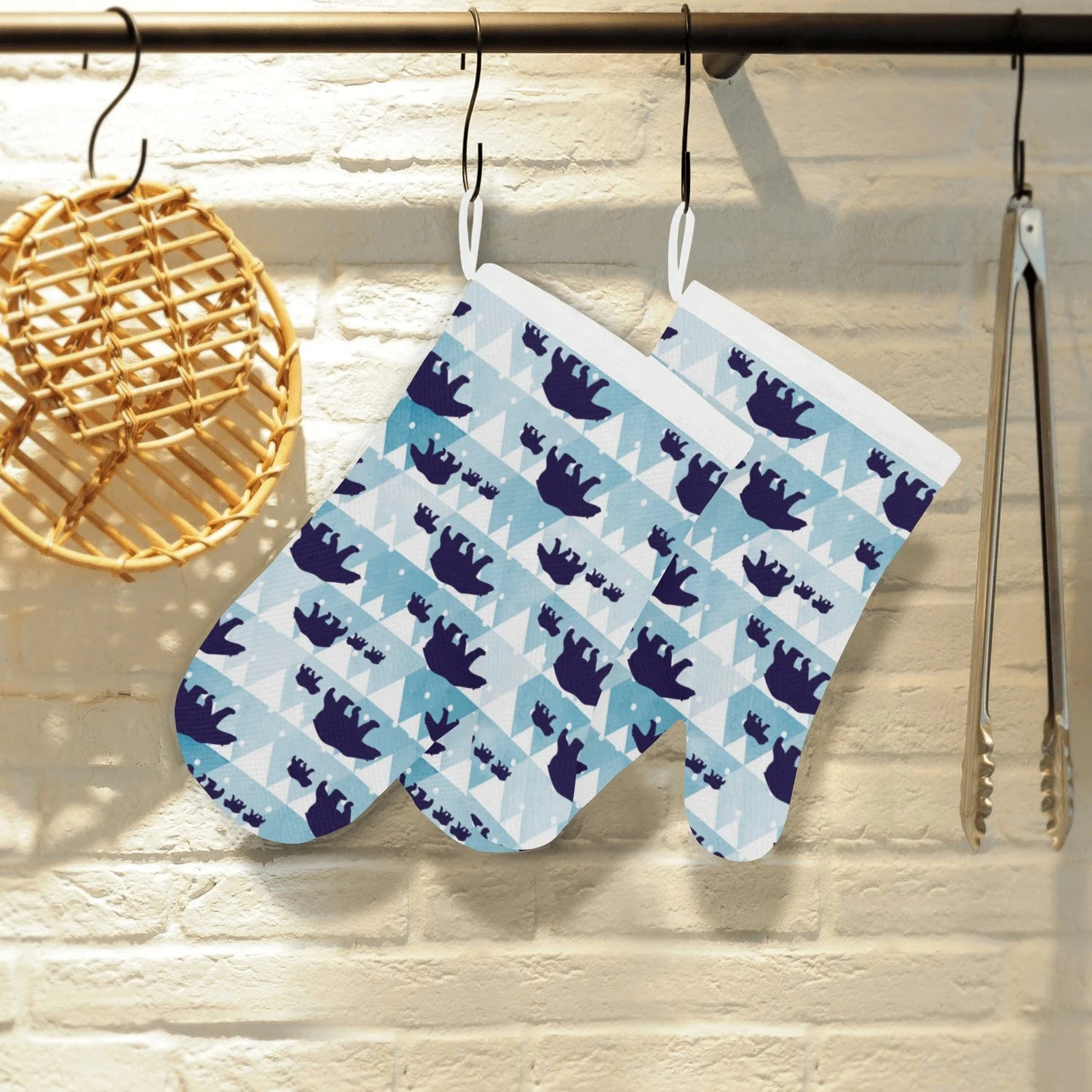 Polar Bear Winter Snow Pattern Heat Resistant Oven Mitts Pot Holders Set Polar Bear Winter Snow Pattern Heat Resistant Oven Mitts Pot Holders Set