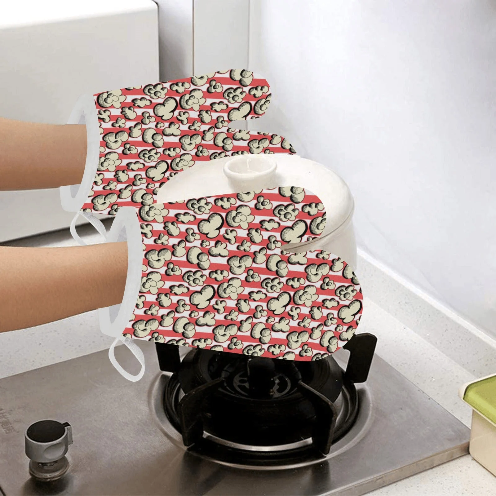 Popcorn Pattern Print Design 05 Heat Resistant Oven Mitts & Pot Holders Set Popcorn Pattern Print Design 05 Heat Resistant Oven Mitts & Pot Holders Set