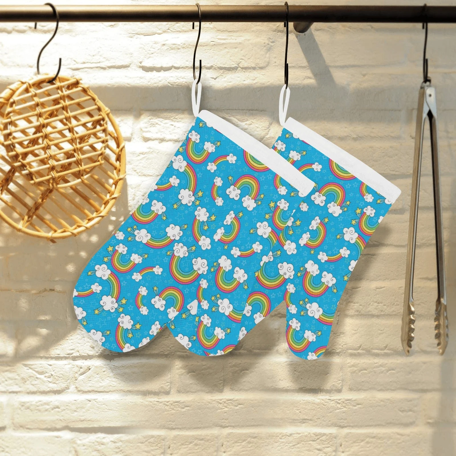 Rainbows Sky Clouds Pattern Heat Resistant Oven Mitts Pot Holders Set Rainbows Sky Clouds Pattern Heat Resistant Oven Mitts Pot Holders Set
