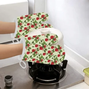 Red Apples Leaves Pattern Heat Resistant Oven Mitts Pot Holders Set