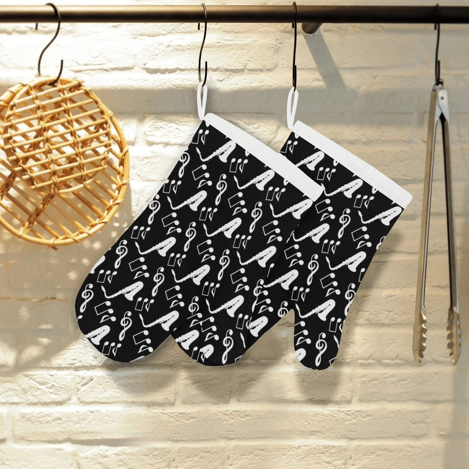 Saxophone Music Notes Treble Clef Black White Them Heat Resistant Oven Mitts Pot Holders Set Saxophone Music Notes Treble Clef Black White Them Heat Resistant Oven Mitts Pot Holders Set