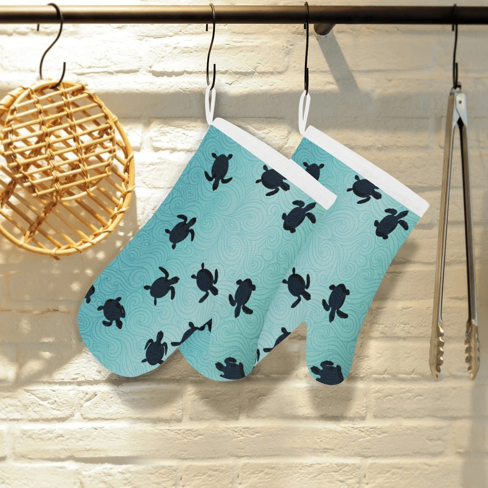 Sea Turtle With Blue Ocean Background Heat Resistant Oven Mitts Pot Holders Set Sea Turtle With Blue Ocean Background Heat Resistant Oven Mitts Pot Holders Set