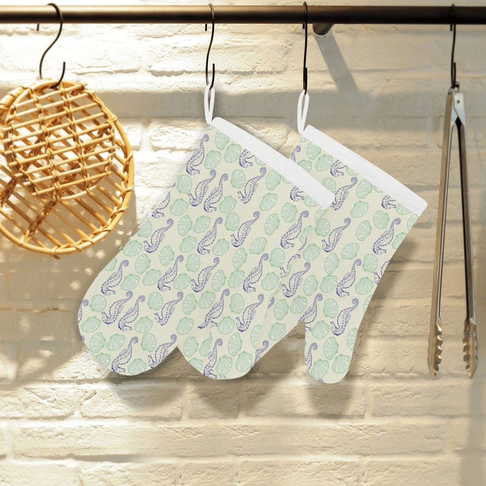 Seahorse Shell Pattern Heat Resistant Oven Mitts Pot Holders Set Seahorse Shell Pattern Heat Resistant Oven Mitts Pot Holders Set
