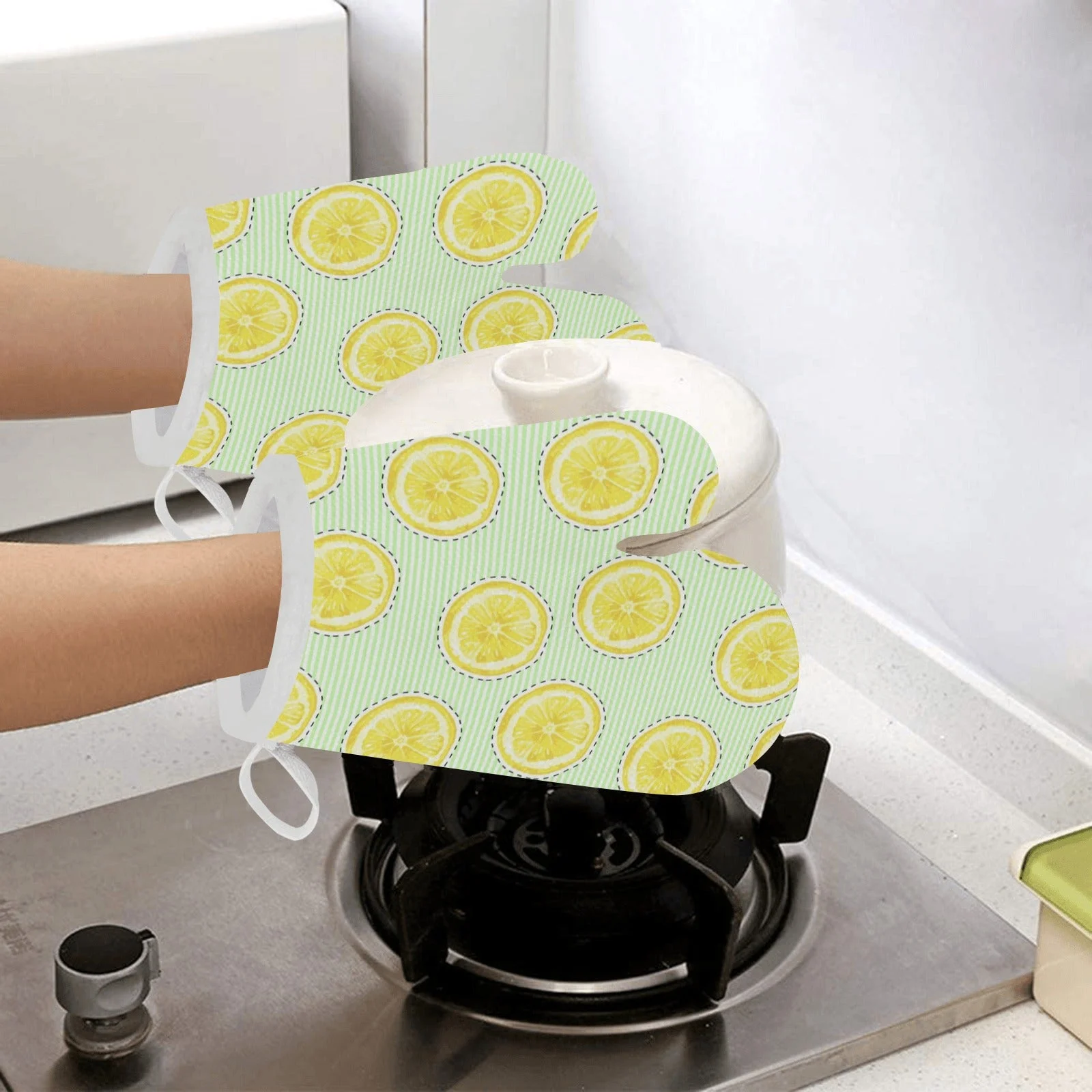 Slice of Lemon Pattern Heat Resistant Oven Mitts Pot Holders Set Slice of Lemon Pattern Heat Resistant Oven Mitts Pot Holders Set