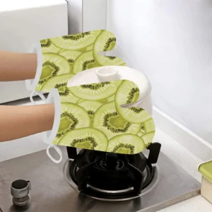 Sliced Kiwi Pattern Heat Resistant Oven Mitts Pot Holders Set