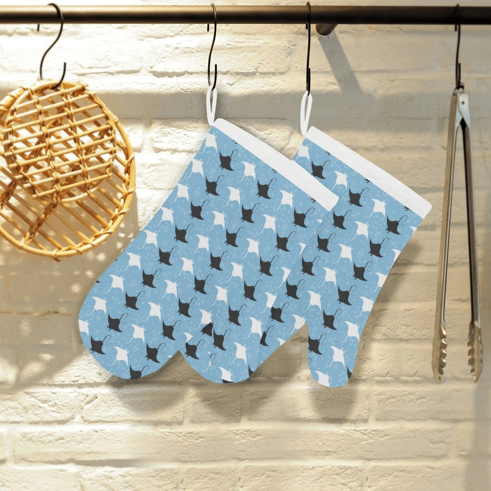 Stingray Pattern Print Design 03 Heat Resistant Oven Mitts & Pot Holders Set Stingray Pattern Print Design 03 Heat Resistant Oven Mitts & Pot Holders Set