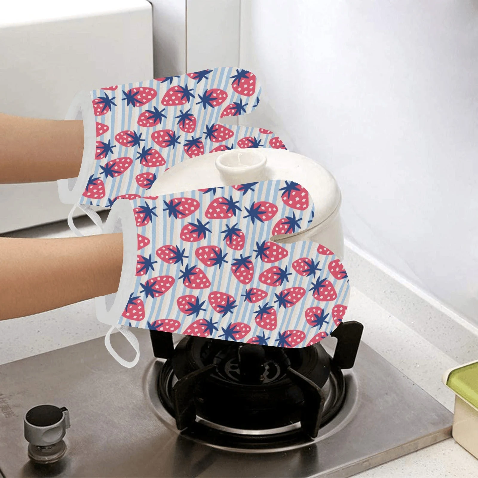 Strawberry Pattern Blue Lines Background Heat Resistant Oven Mitts Pot Holders Set Strawberry Pattern Blue Lines Background Heat Resistant Oven Mitts Pot Holders Set
