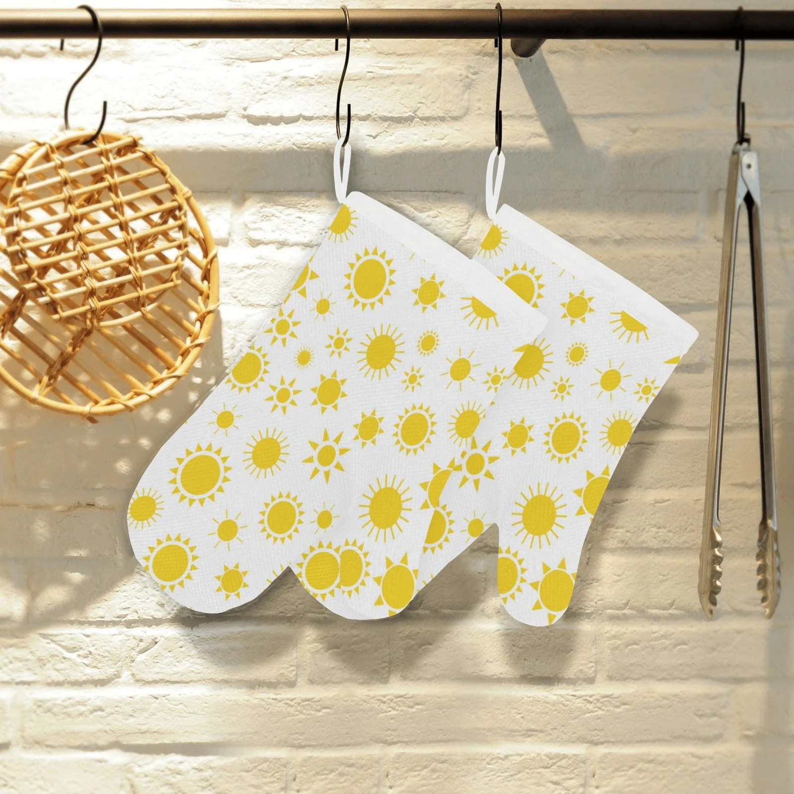 Sun Pattern Heat Resistant Oven Mitts Pot Holders Set Sun Pattern Heat Resistant Oven Mitts Pot Holders Set