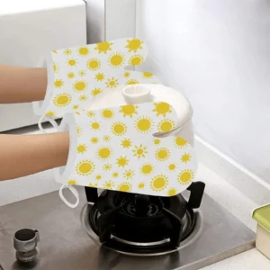 Sun Pattern Heat Resistant Oven Mitts Pot Holders Set