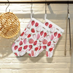 Watercolor Hand Drawn Beautiful Strawberry Pattern Heat Resistant Oven Mitts Pot Holders Set