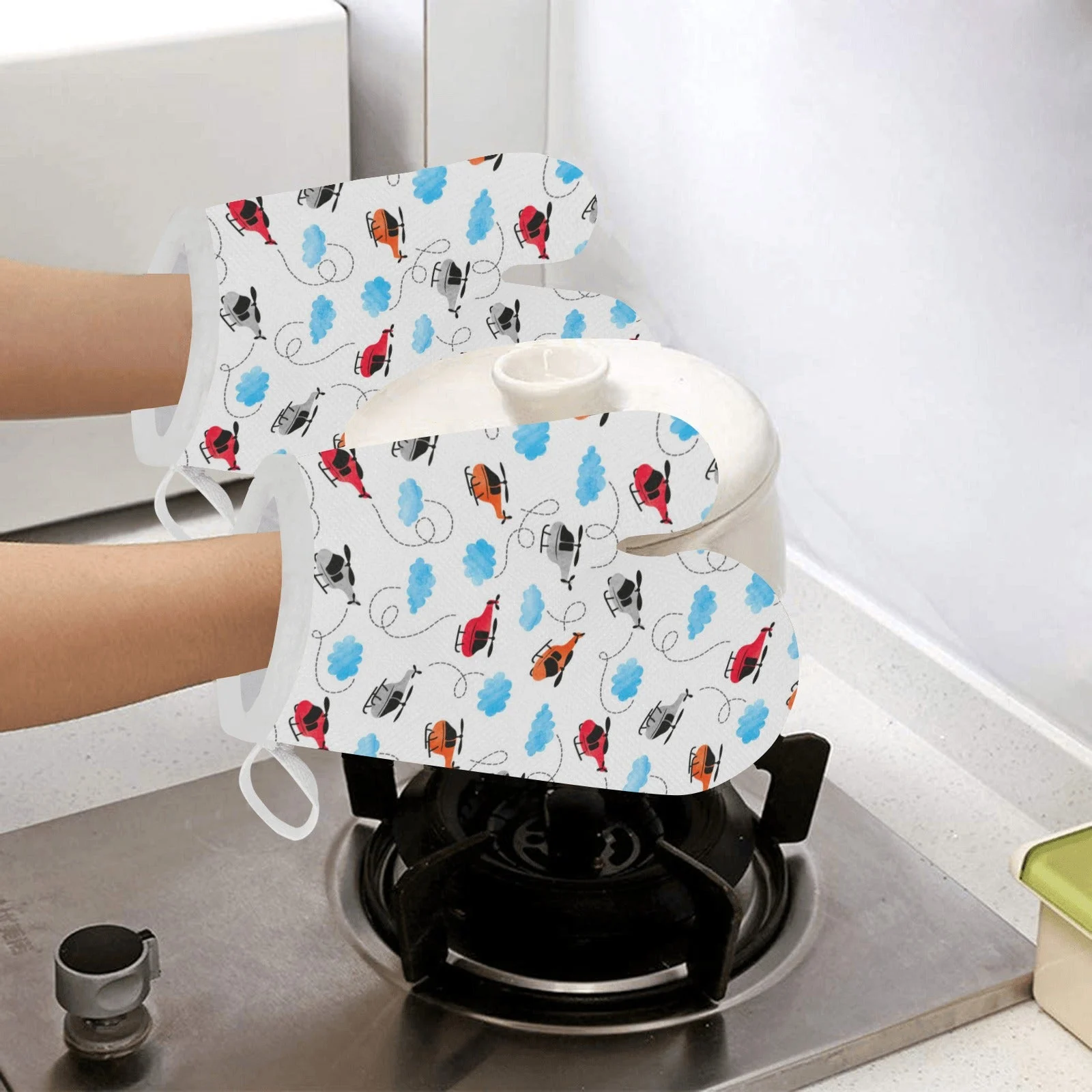 Watercolor Helicopter Cloud Pattern Heat Resistant Oven Mitts Pot Holders Set Watercolor Helicopter Cloud Pattern Heat Resistant Oven Mitts Pot Holders Set