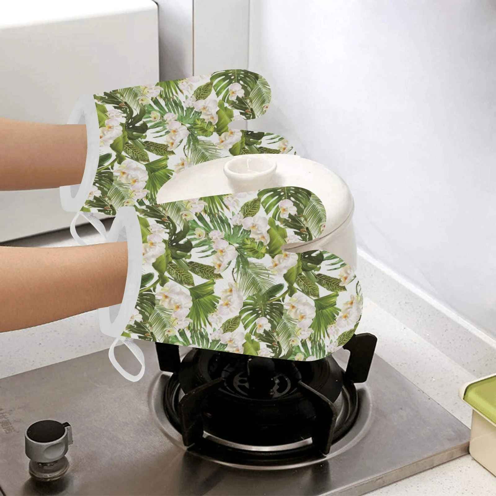 White Orchid Flower Tropical Leaves Pattern Heat Resistant Oven Mitts Pot Holders Set White Orchid Flower Tropical Leaves Pattern Heat Resistant Oven Mitts Pot Holders Set