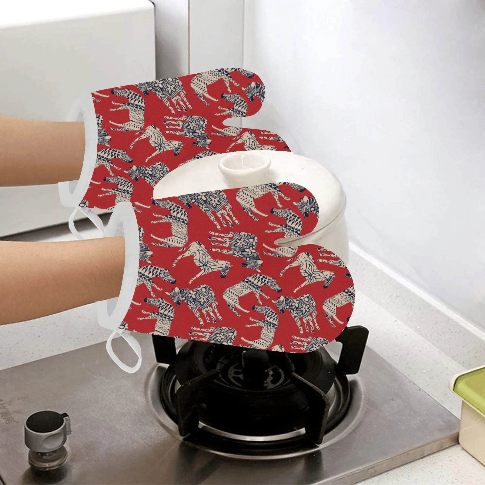 Zebra Abstract Red Background Heat Resistant Oven Mitts Pot Holders Set Zebra Abstract Red Background Heat Resistant Oven Mitts Pot Holders Set