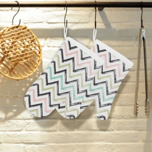 Zigzag Chevron Paint Pattern Heat Resistant Oven Mitts Pot Holders Set
